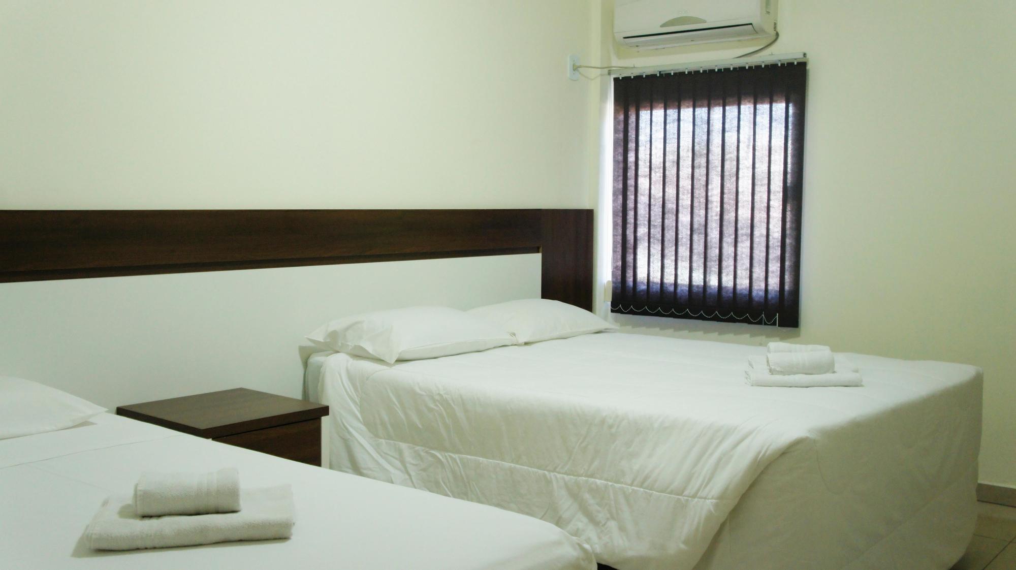 Bandeira Iguassu Hotel フォス・ド・イグアス エクステリア 写真