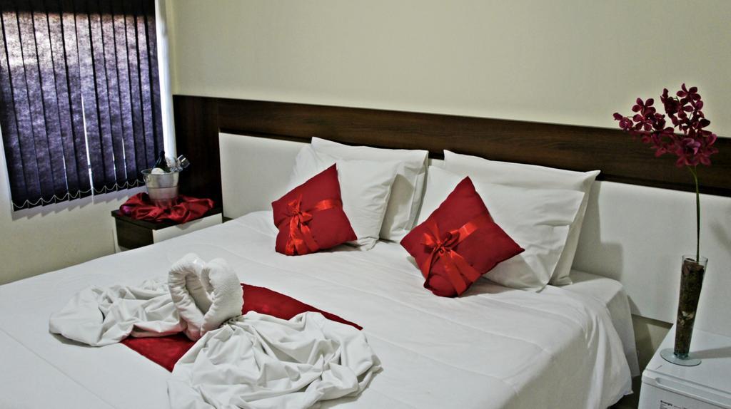 Bandeira Iguassu Hotel フォス・ド・イグアス エクステリア 写真