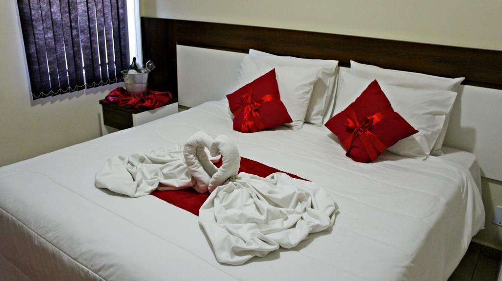 Bandeira Iguassu Hotel フォス・ド・イグアス エクステリア 写真